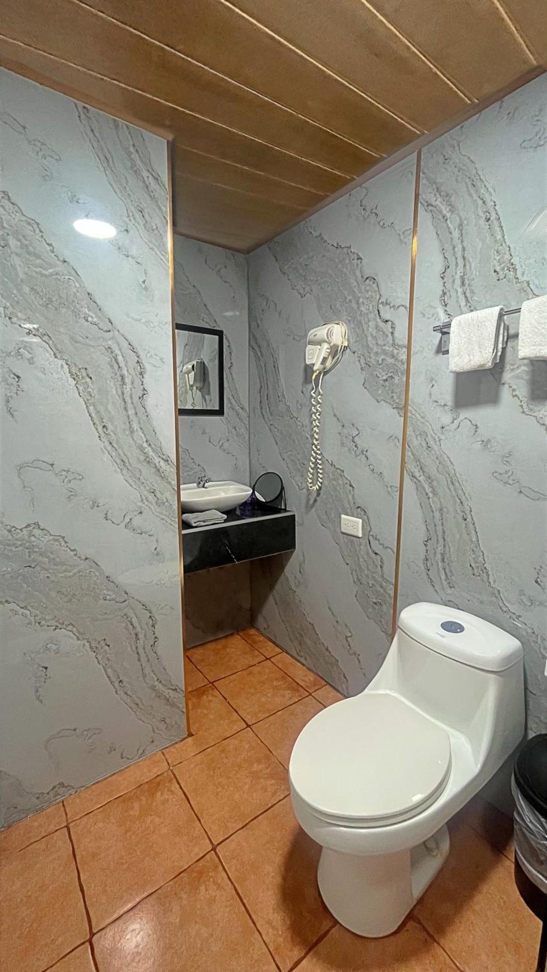 Casa Jungle Monteverde B&B Dış mekan fotoğraf